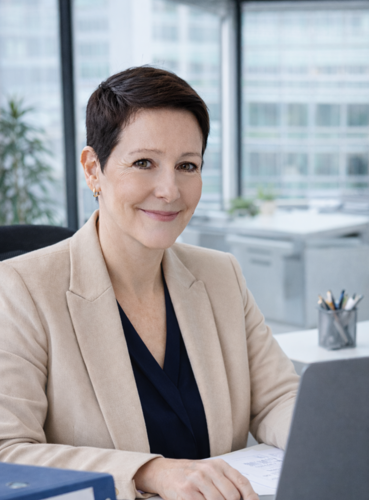 Nicole Gaus | Office Expert sorgt für 'Bürofrei' für Heilberufe